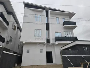 2bdrm Apartment in Secured Estate, Lekki Phase 1 for rent