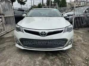 Toyota Avalon 2013 White