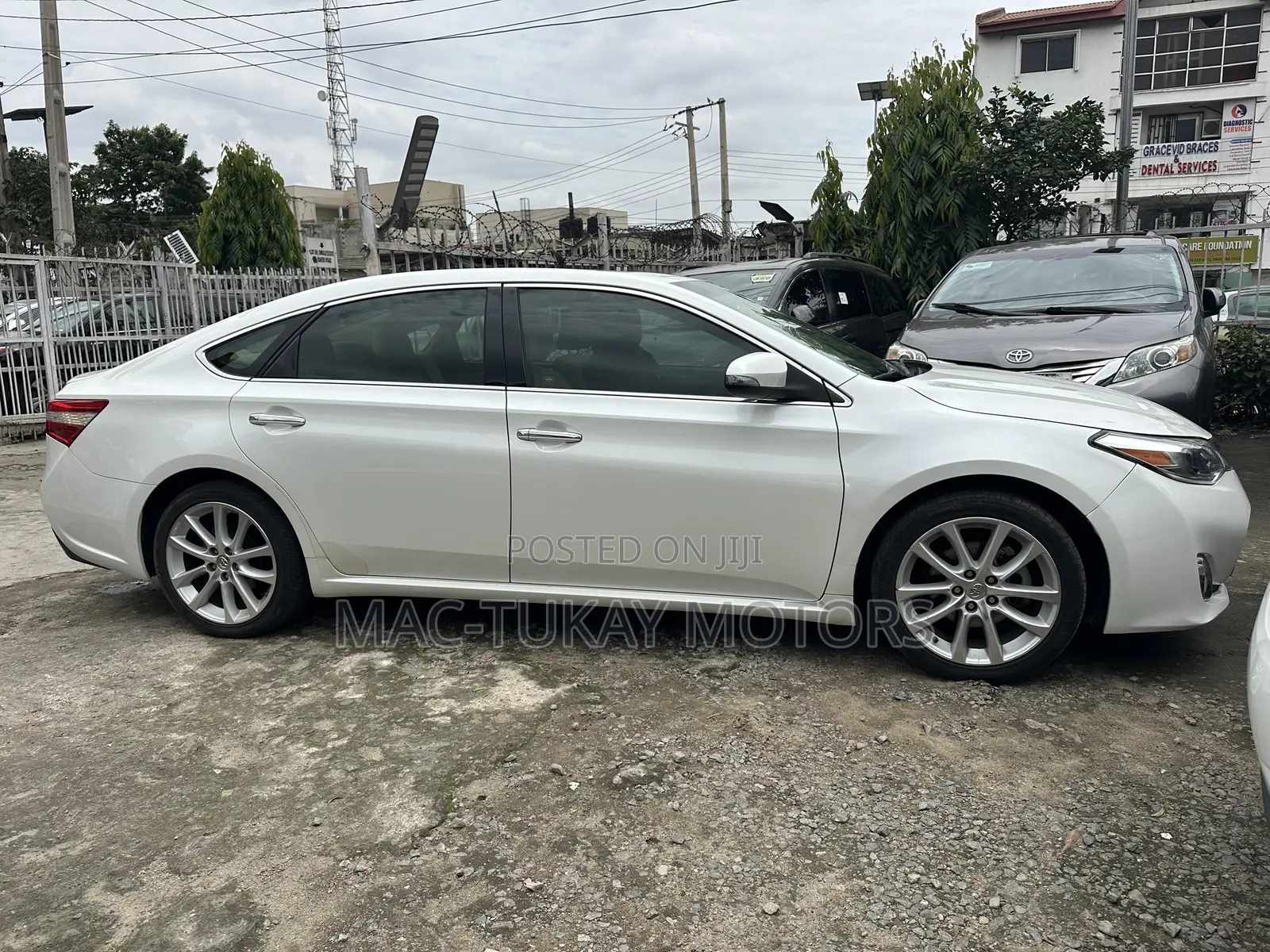 Toyota Avalon 2013 White