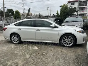 Toyota Avalon 2013 White