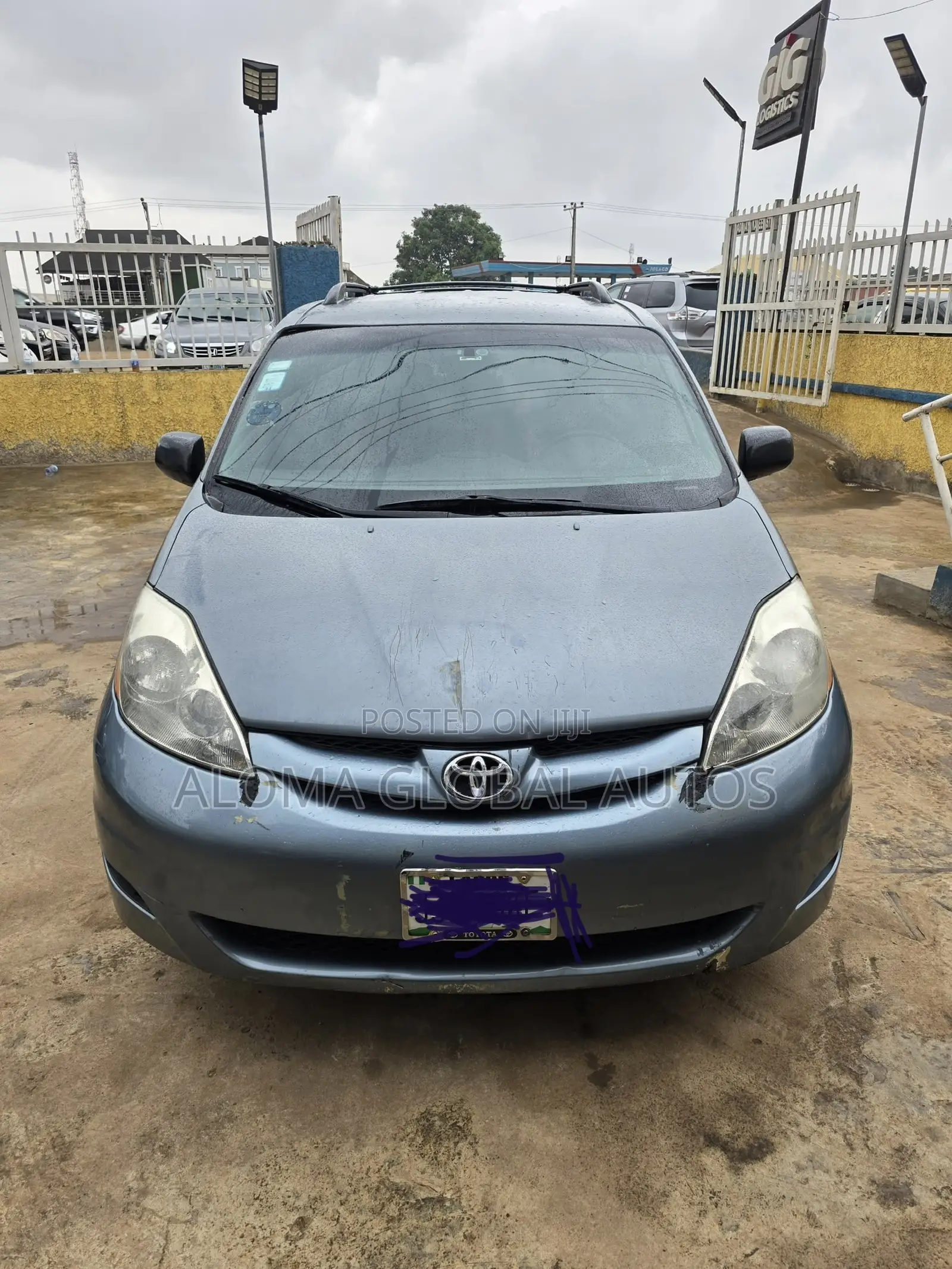 Toyota Sienna CE 8 Passenger 2010 Blue