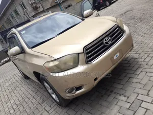 Toyota Highlander 2008 Gold
