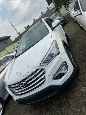 Hyundai Santa Fe 2013 White