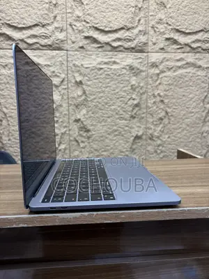 Laptop Apple MacBook Pro 2020 M1 16GB Apple M1 SSD 2T