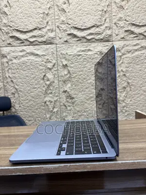 Laptop Apple MacBook Pro 2020 M1 16GB Apple M1 SSD 2T