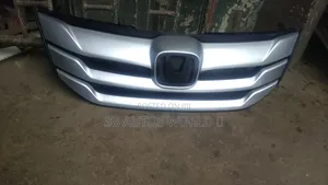 Front Grill Honda Crosstour 2010