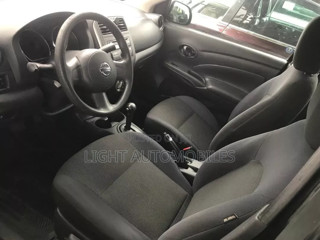 Nissan Versa 2012 Black