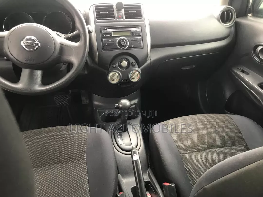 Nissan Versa 2012 Black