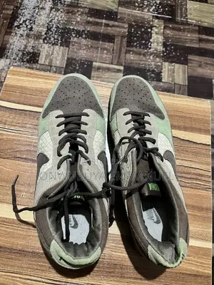 Size 45 Sneakers