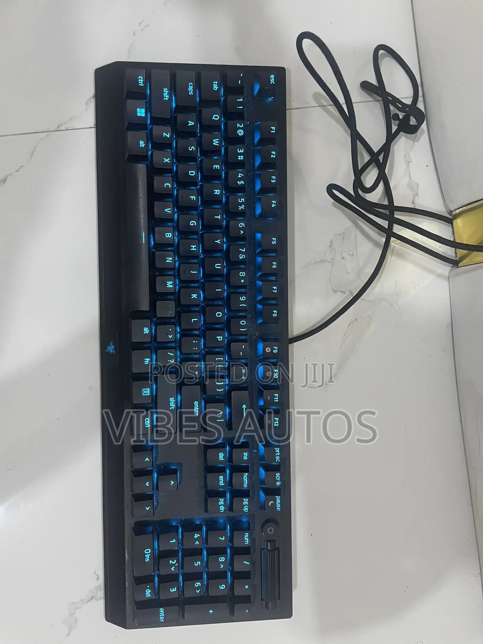 Gaming Keyboard Black Widow V3, Razer Green Switch (Clicky & Tactile)
