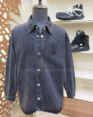 *Original Ami of Paris Jeans Shirt Available in Store 🏬 M —— XXL