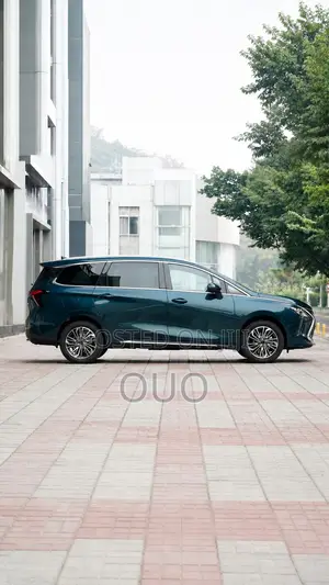 Forthing V8 2026 Green