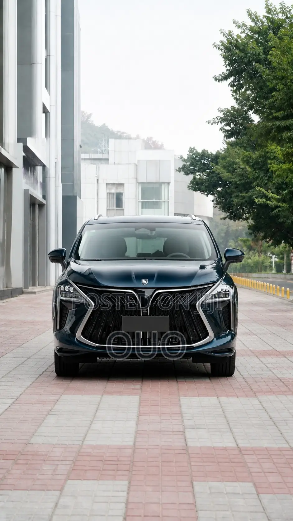 Forthing V8 2026 Green