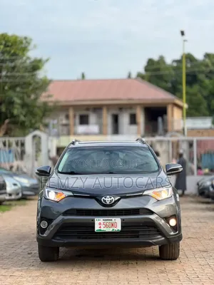 Toyota RAV4 2018 Blue