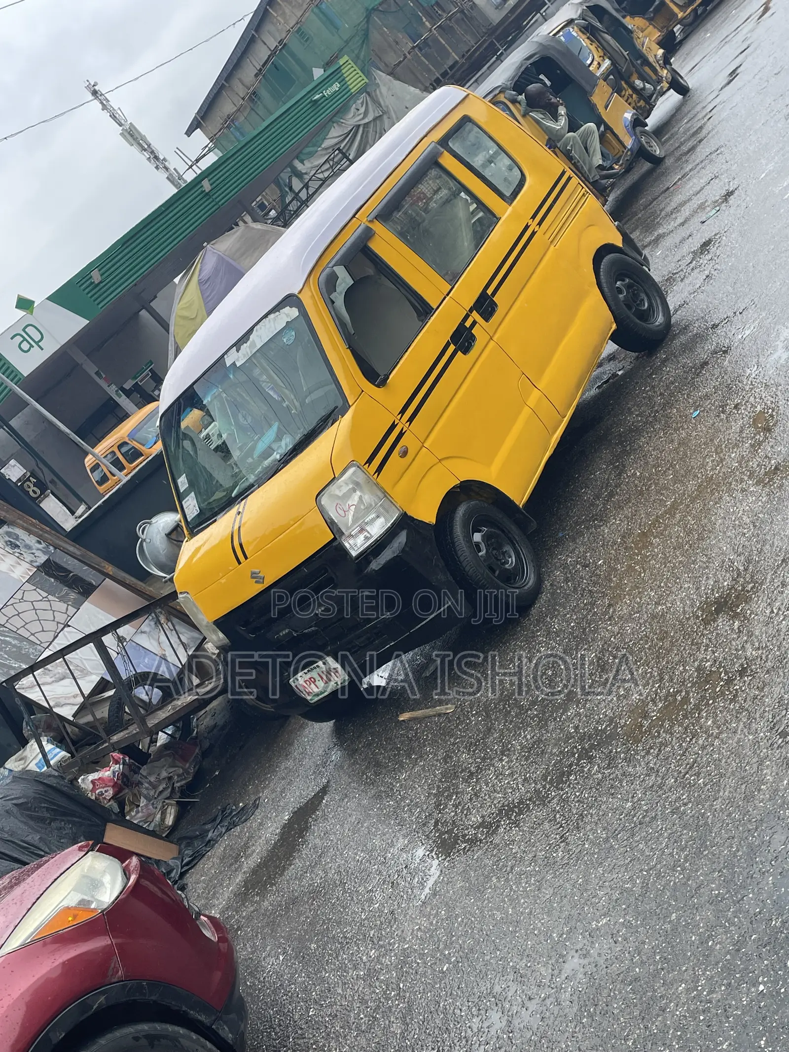Suzuki Every 2010 Yellow