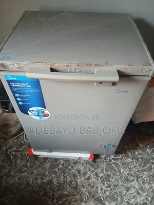 Midea 142L Freezer