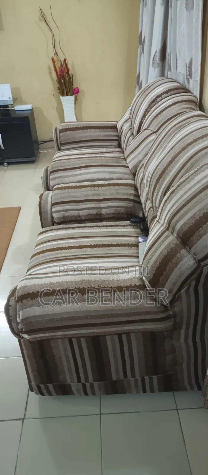 Neatly Used Sofa Set