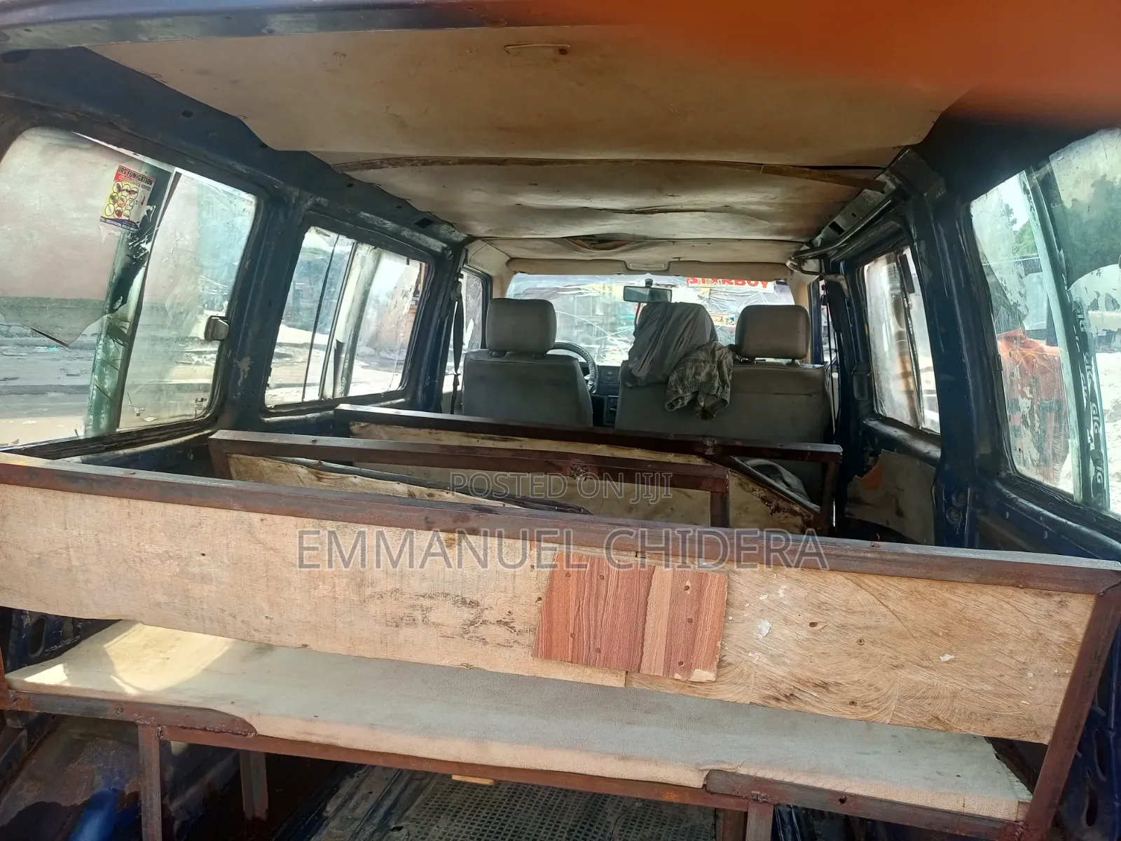Volkswagen Transporter 2004 Yellow