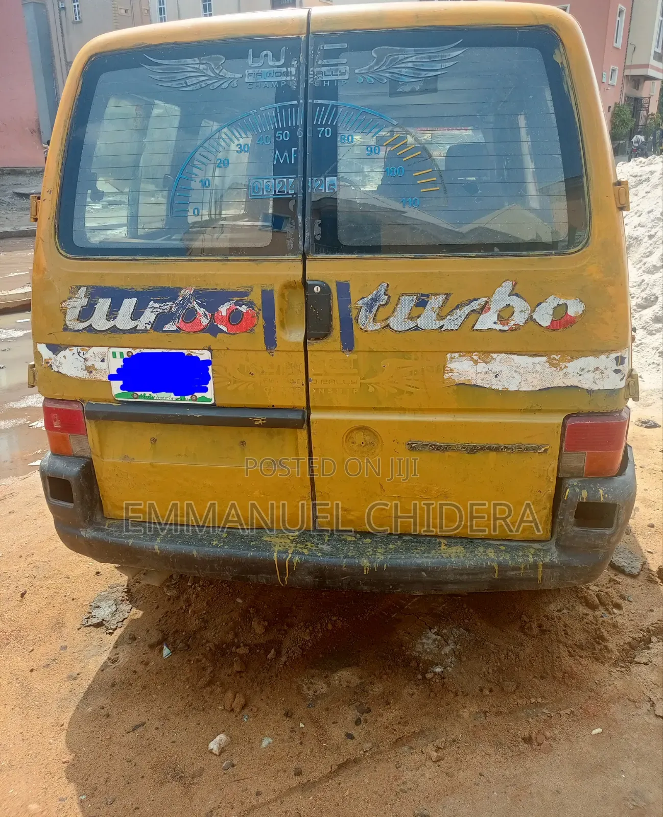 Volkswagen Transporter 2004 Yellow