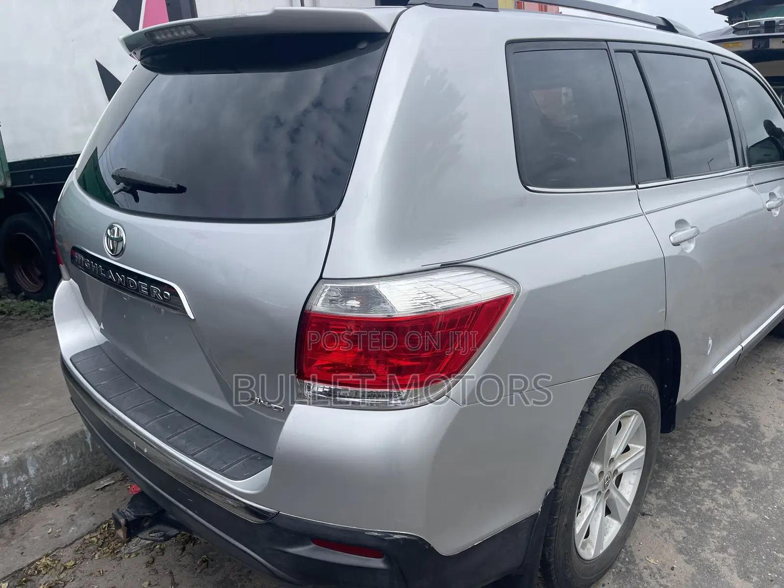 Toyota Highlander 3.5L 4WD 2013 Silver
