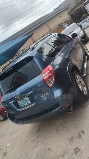 Toyota RAV4 2011 Blue