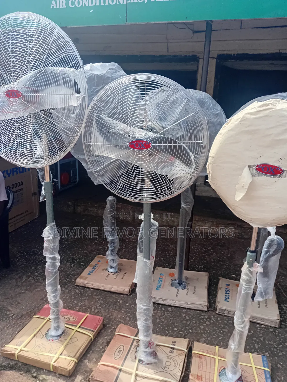 Ox 18" Standing Fan