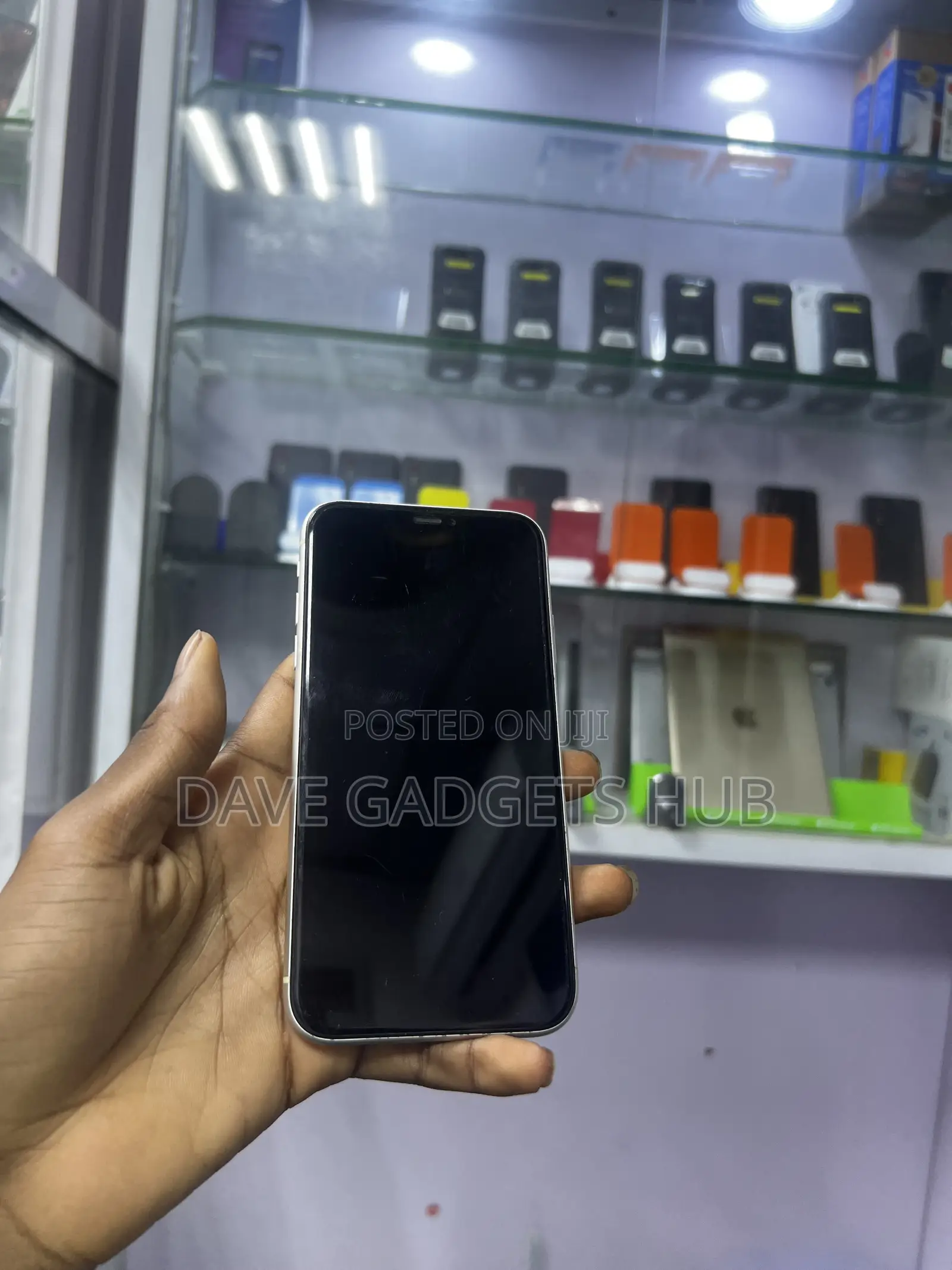 Apple iPhone 11 64 GB White
