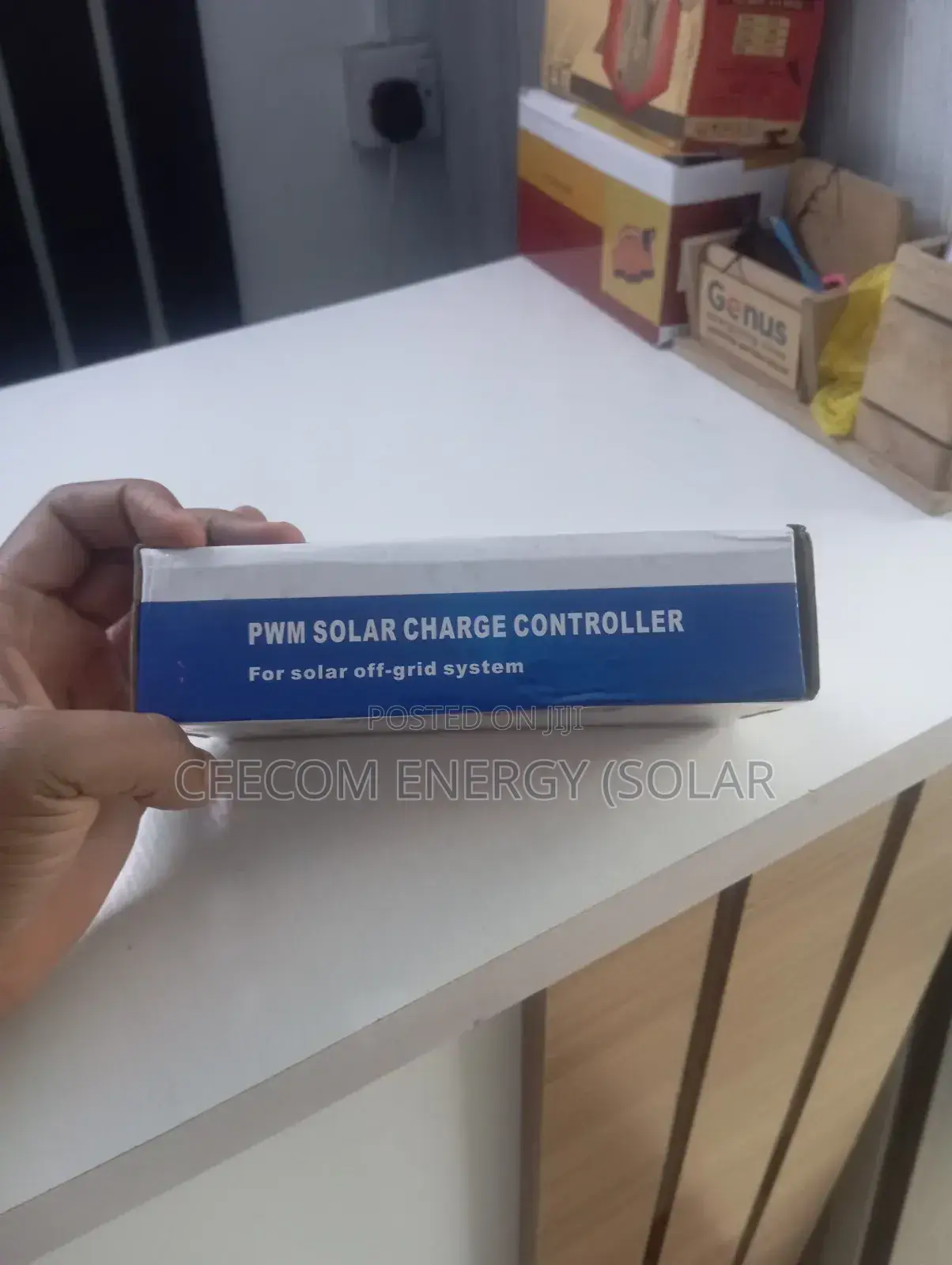 30A PWM MPPT Solar Charge Controller