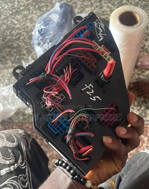 BMW F25 Fuse Box