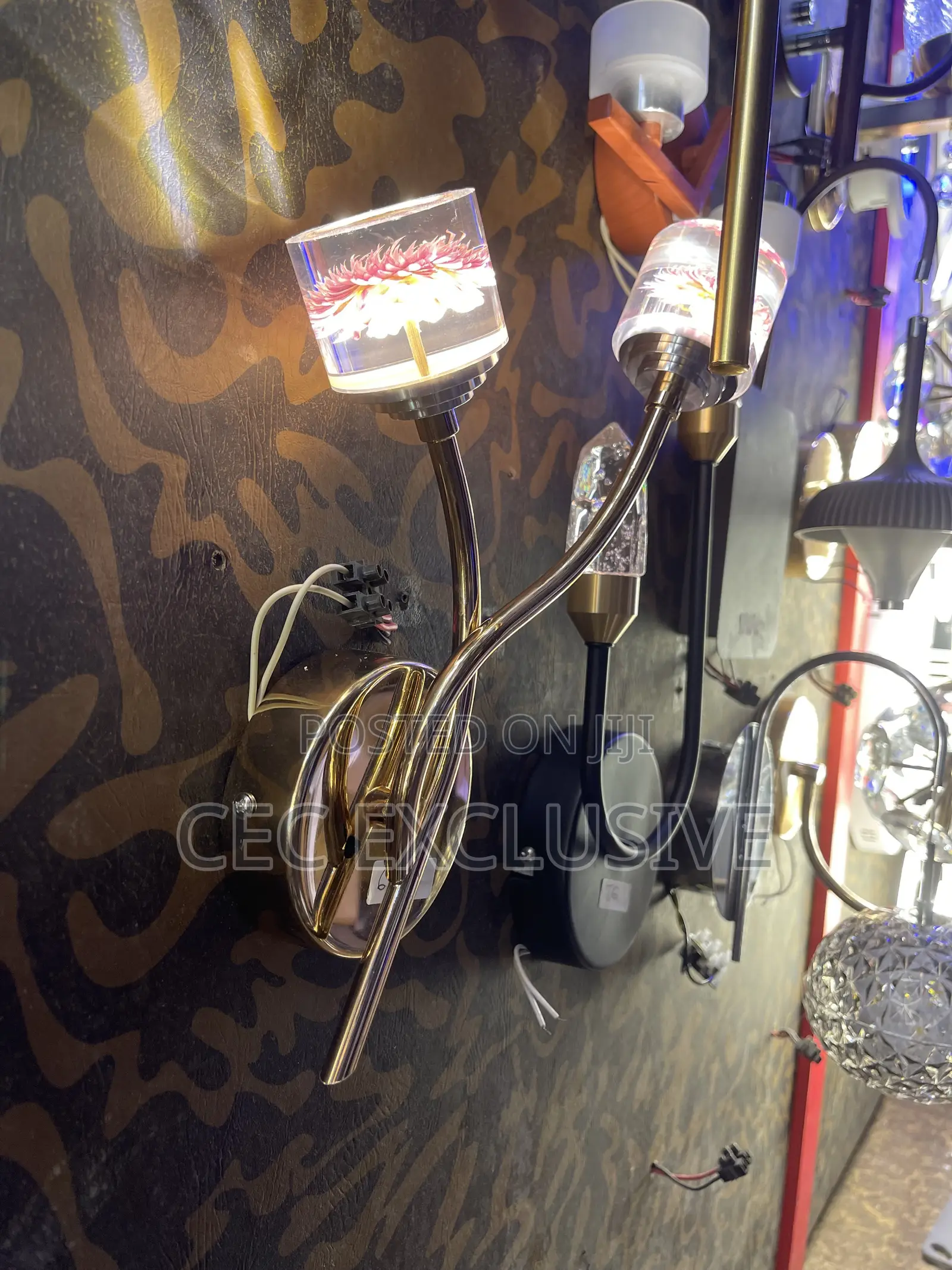 Double Hands Crystal Led Wall Bracket