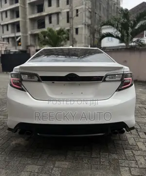Toyota Camry SE 4dr Sedan w/Prod. End 11/13 (3.5L 6cyl 6A) 2014 White
