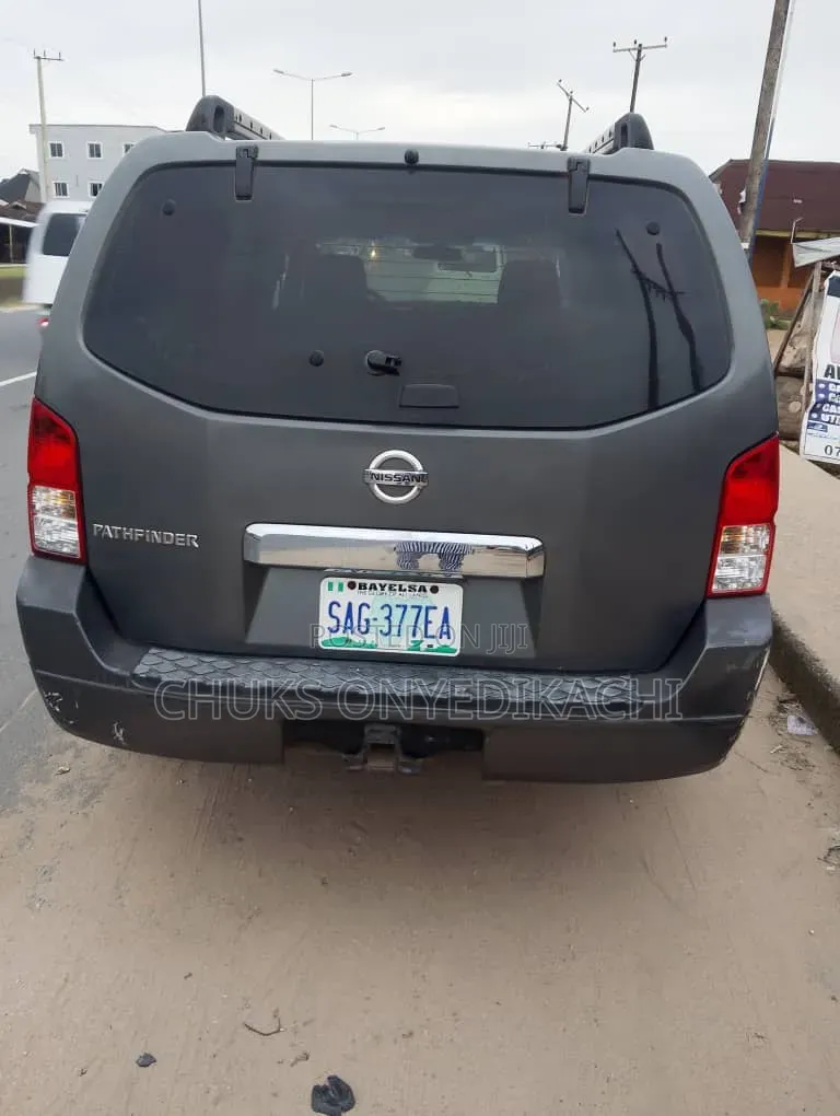 Nissan Pathfinder 2009 Beige
