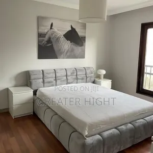 Bed Frame 6/6 Feet
