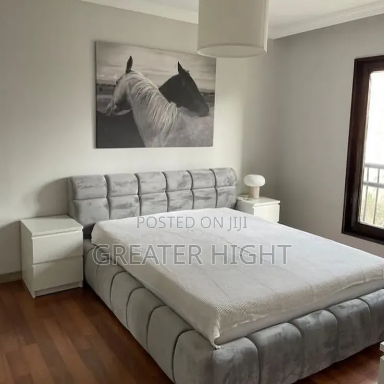 Bed Frame 6/6 Feet