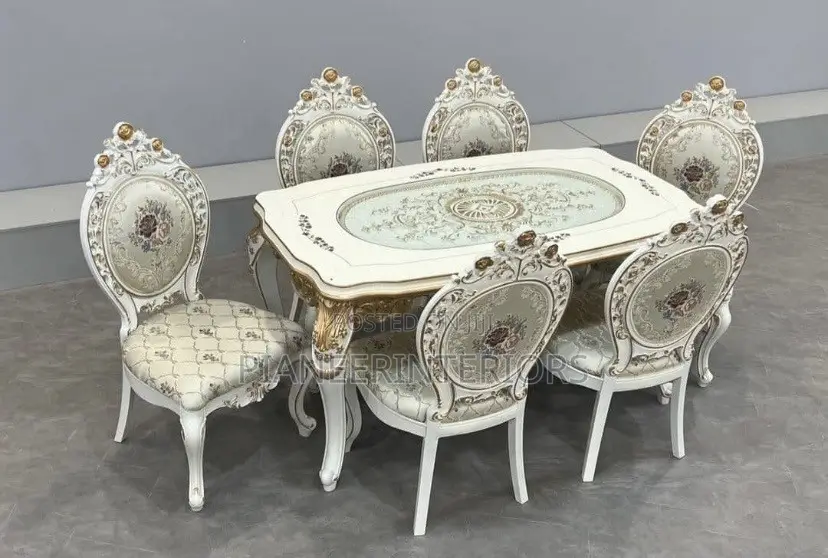 Royal Dining Table