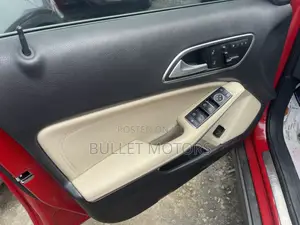 Mercedes-Benz GLA 250 2017 Red