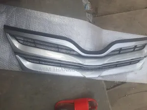 Front Grille Toyota Venza 2010-2013 Brand New
