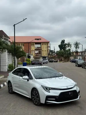 Toyota Corolla XSE 2020 White