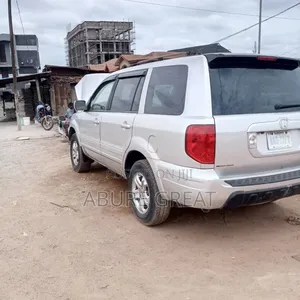 Honda Pilot 2005 Silver
