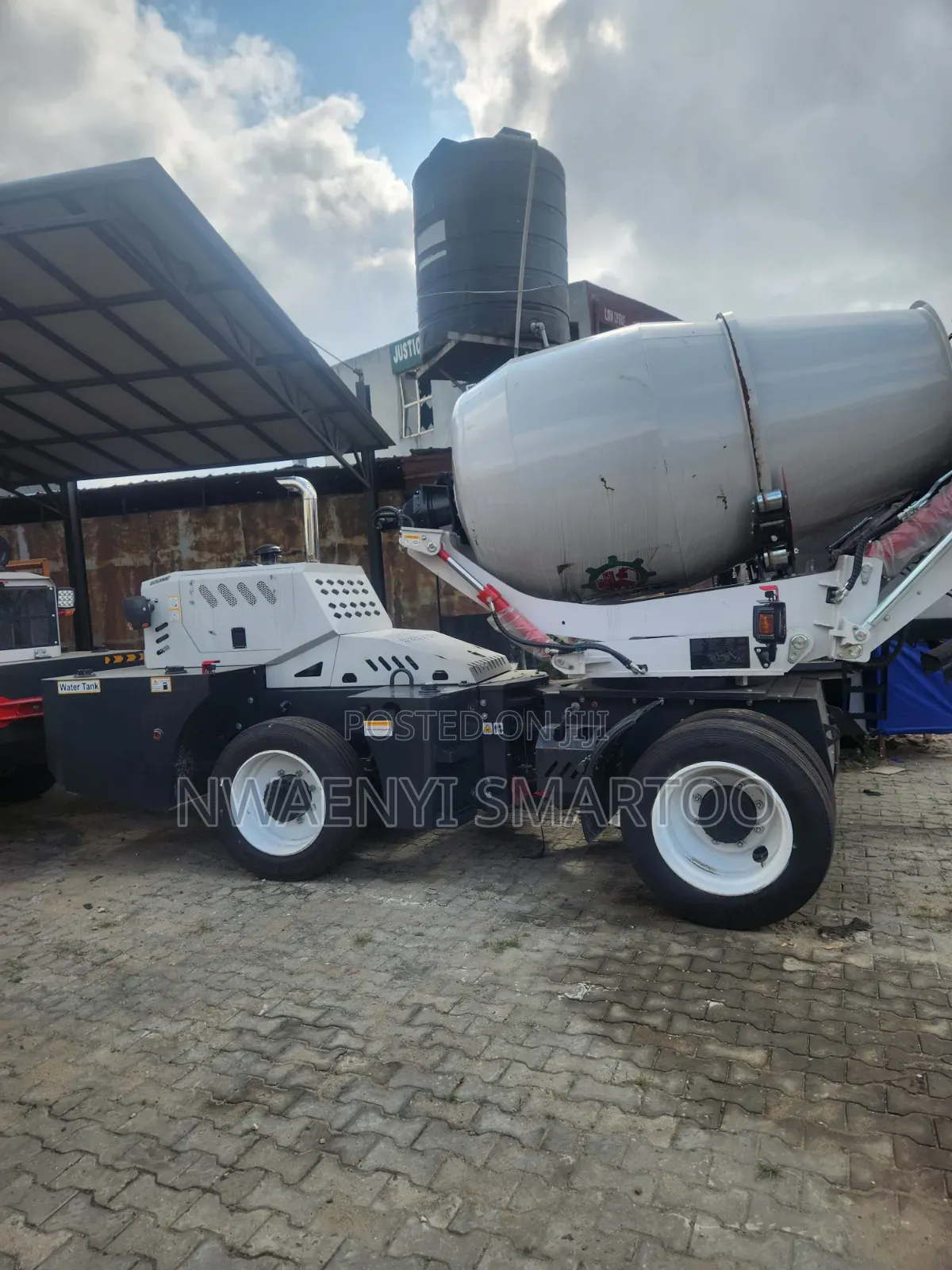 Mobile (Driving) 6cubic Selfload Concrete Mixer