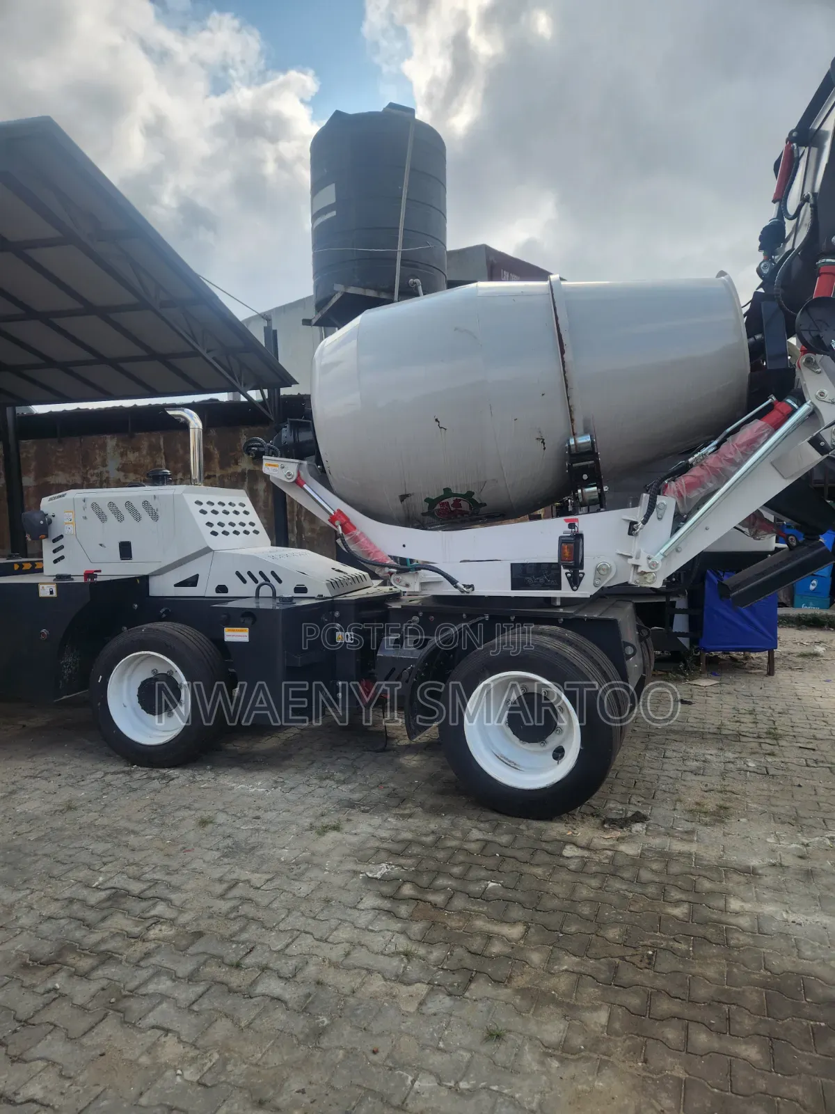 Mobile (Driving) 6cubic Selfload Concrete Mixer