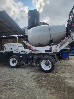 Mobile (Driving) 6cubic Selfload Concrete Mixer
