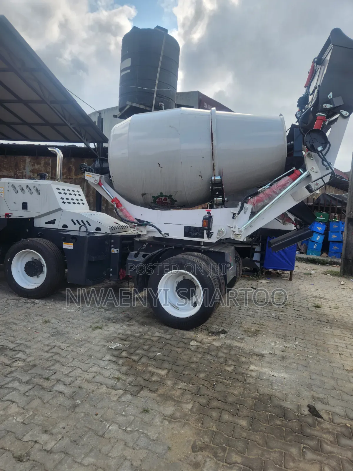 Mobile (Driving) 6cubic Selfload Concrete Mixer