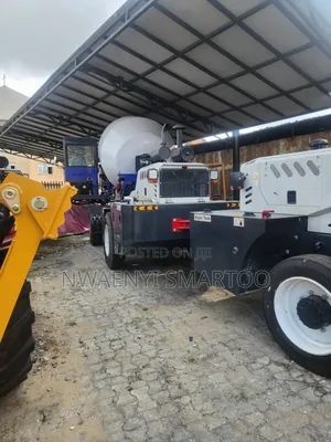 Mobile (Driving) 6cubic Selfload Concrete Mixer