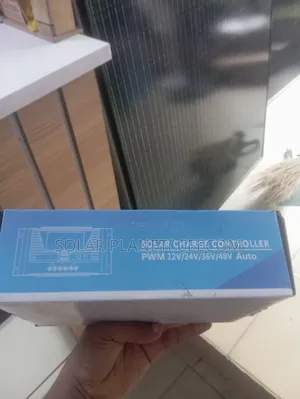 PWm MPPT Solar Charge Controller