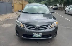 Toyota Corolla 2013 Gray