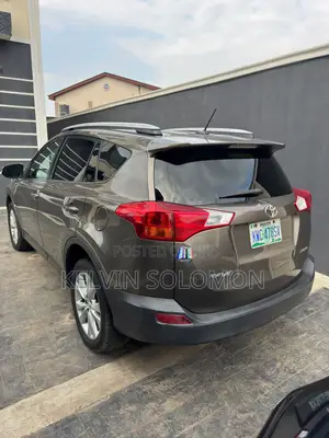 Toyota RAV4 Limited 4dr SUV AWD (2.5L 4cyl 6A) 2014 Gray