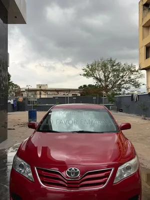 Toyota Camry LE 4dr Sedan (2.5L 4cyl 6A) 2011 Red