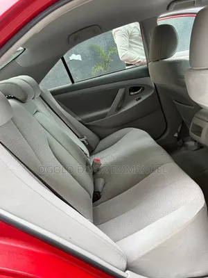 Toyota Camry LE 4dr Sedan (2.5L 4cyl 6A) 2011 Red