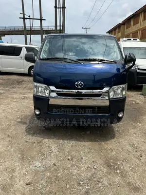 Toyota HiAce 2012 Blue